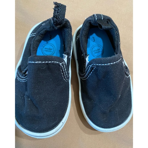 Wonder Nation slip on shoes size 3 in great condition. - Picture 1 of 2